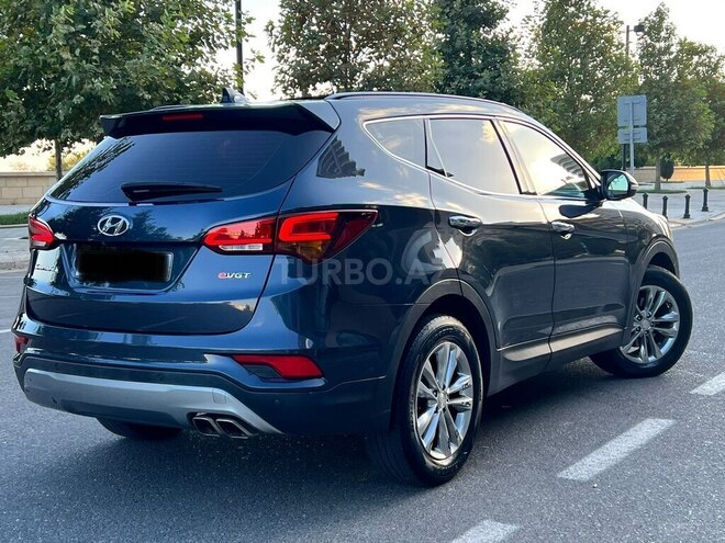 Hyundai Santa Fe-5