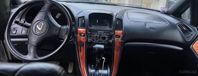 Lexus RX 300-8