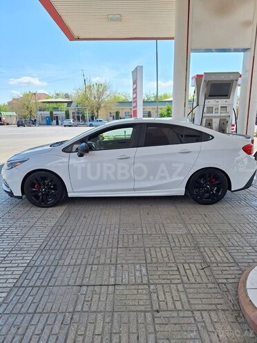 Chevrolet Cruze-2