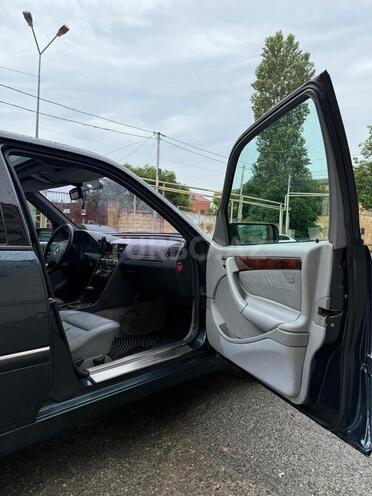 Mercedes C 240-9