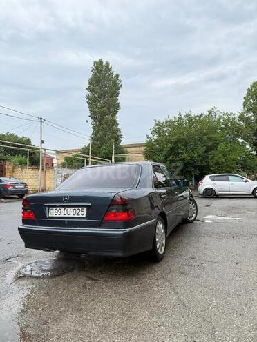 Mercedes C 240-7