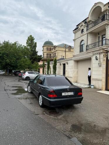 Mercedes C 240-6
