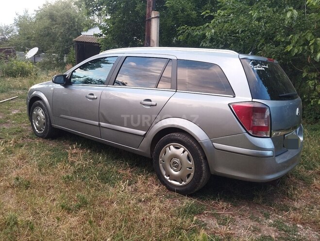 Opel Astra-2