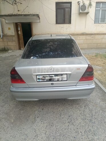 Mercedes C 180-2