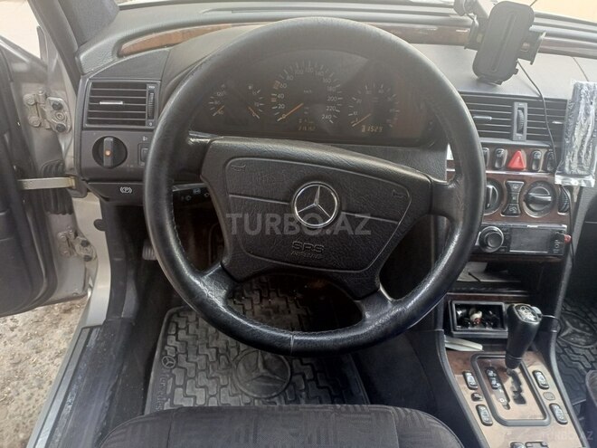 Mercedes C 180-7