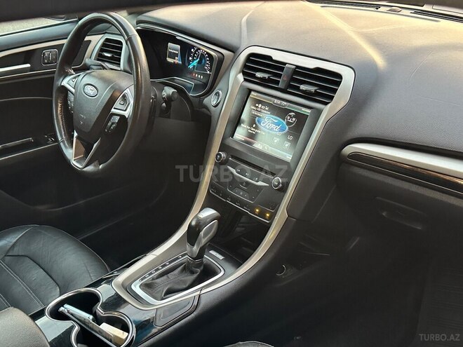 Ford Fusion (North America)-13