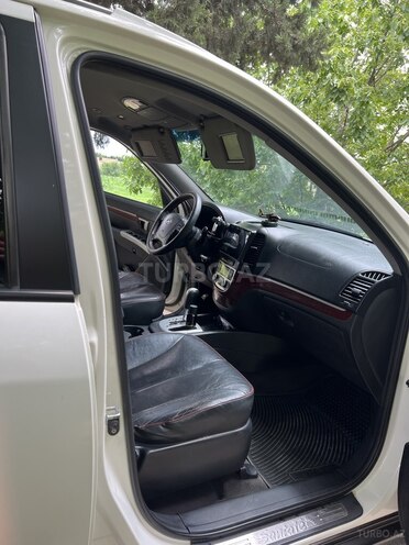 Hyundai Santa Fe-9