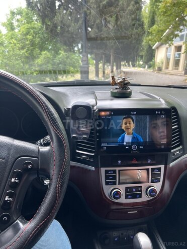 Hyundai Santa Fe-10