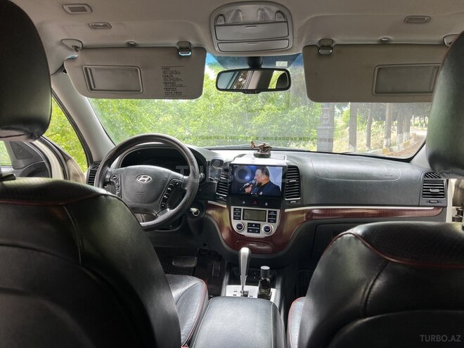 Hyundai Santa Fe-11
