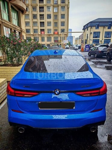 BMW 218-2