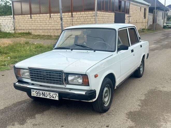 LADA (VAZ) 2107-1
