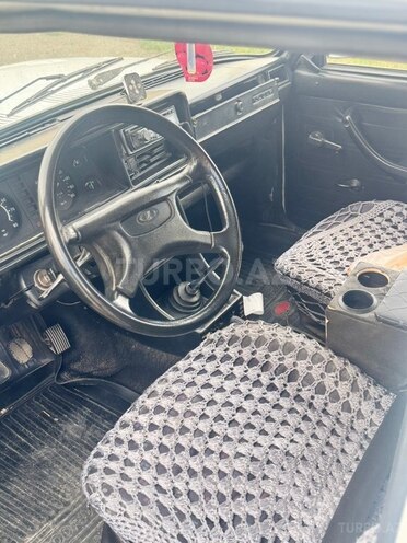 LADA (VAZ) 2107-9