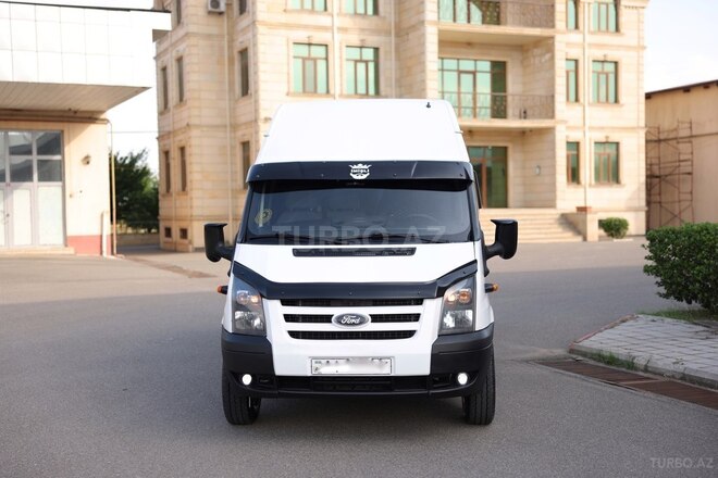 Ford Transit-1
