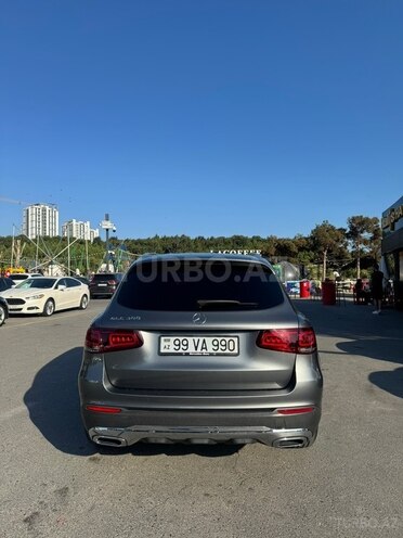 Mercedes GLC 300-3