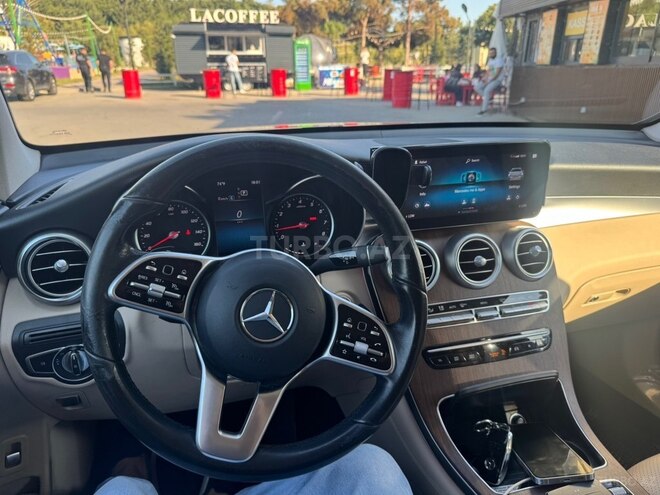 Mercedes GLC 300-6