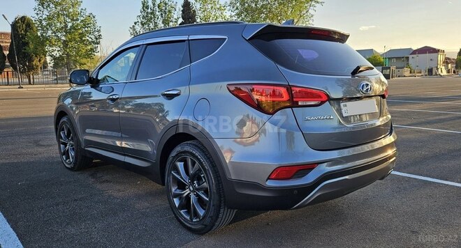 Hyundai Santa Fe-5