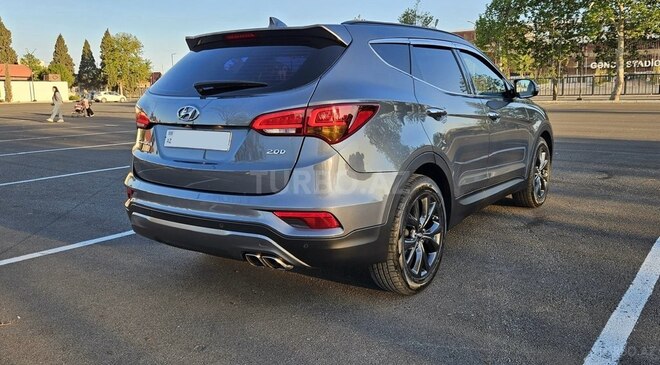 Hyundai Santa Fe-4