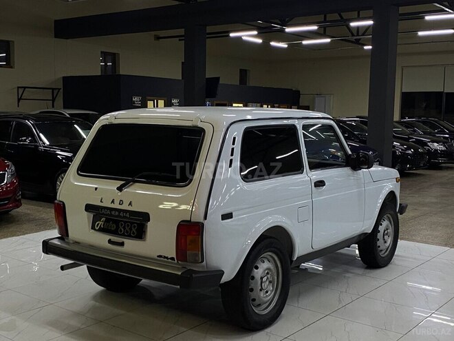 LADA (VAZ) Niva-4
