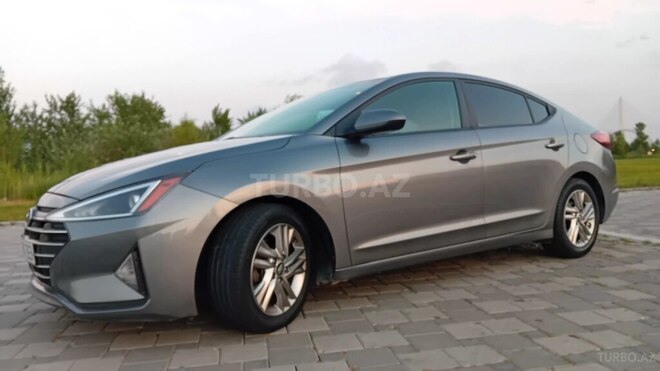 Hyundai Elantra-7