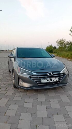 Hyundai Elantra-10