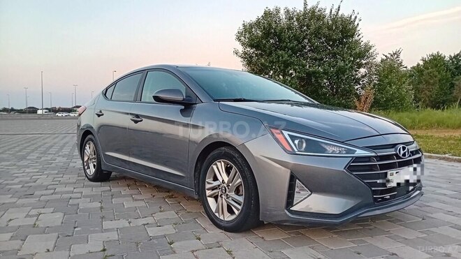 Hyundai Elantra-14