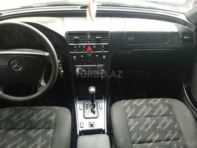 Mercedes C 200-10