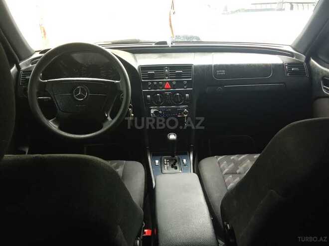 Mercedes C 200-8
