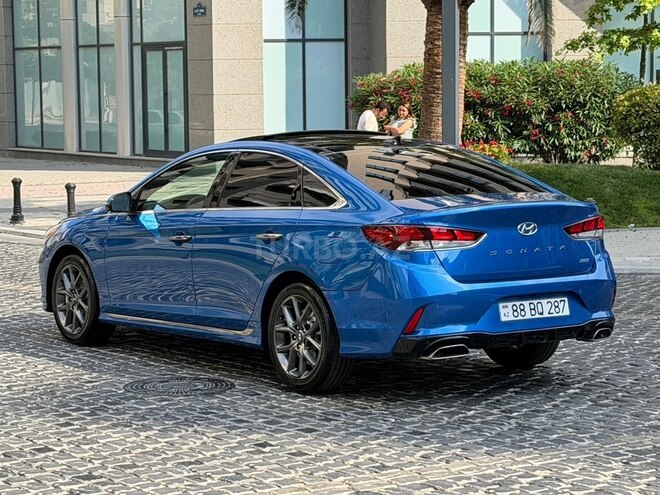Hyundai Sonata-13