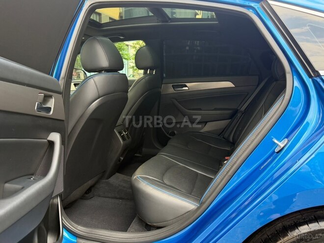 Hyundai Sonata-18