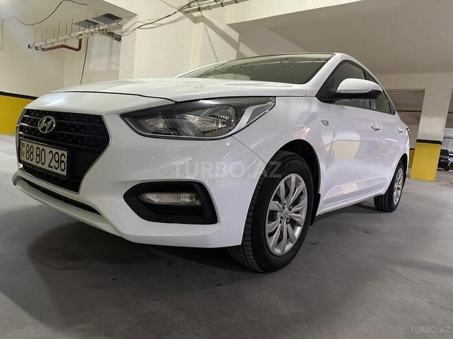 Hyundai Accent-9