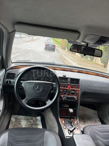 Mercedes C 240-2