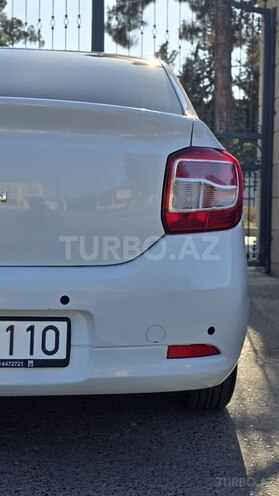 Renault Logan-7
