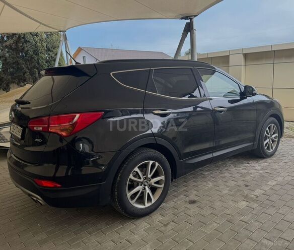 Hyundai Santa Fe-15