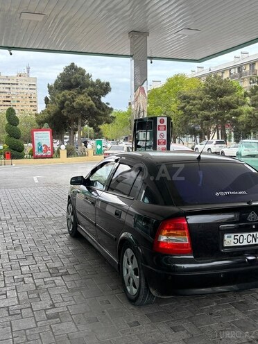 Opel Astra-11