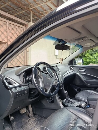 Hyundai Santa Fe-3