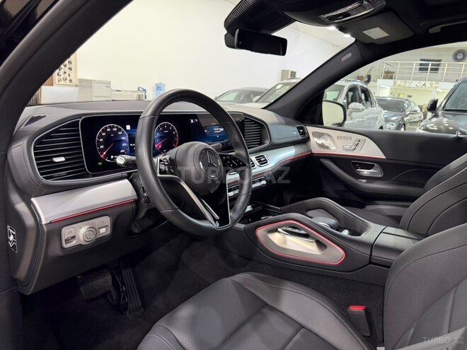 Mercedes GLS 450 4MATIC-18