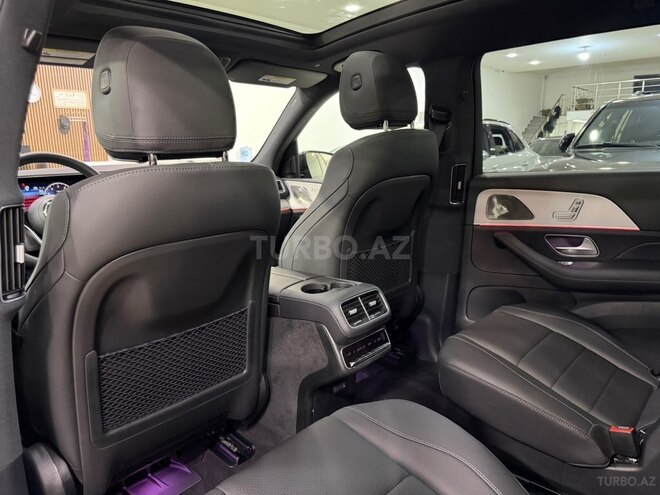 Mercedes GLS 450 4MATIC-24