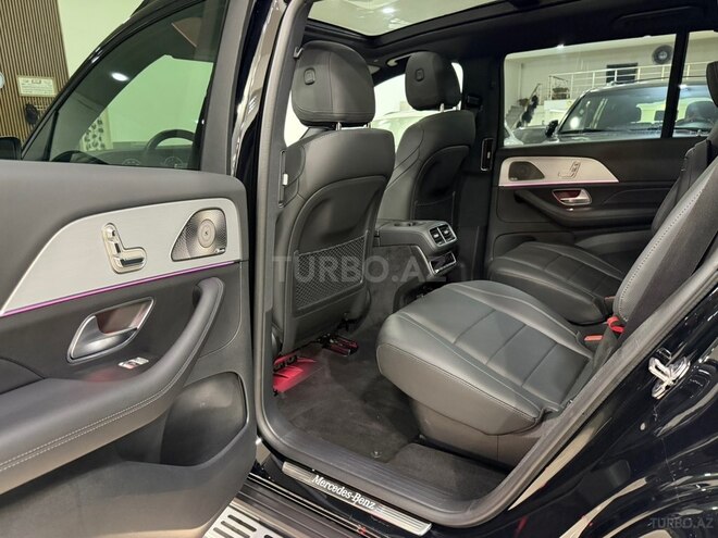 Mercedes GLS 450 4MATIC-23