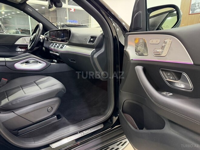 Mercedes GLS 450 4MATIC-34