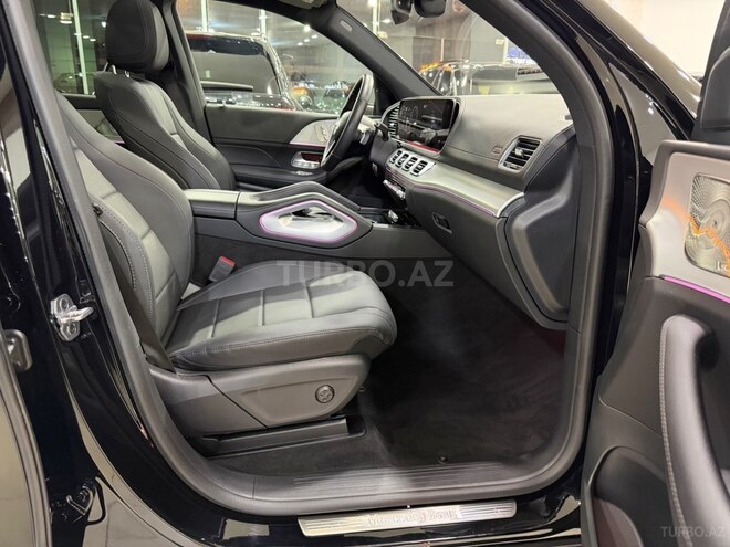 Mercedes GLS 450 4MATIC-35