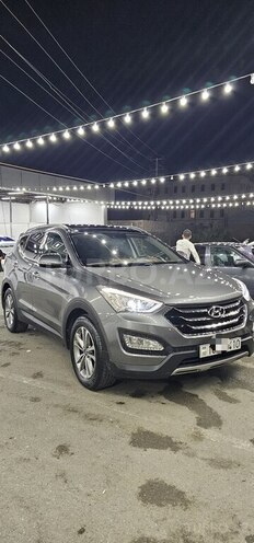 Hyundai Santa Fe-1