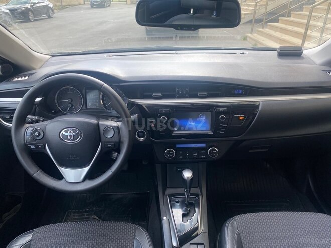 Toyota Corolla-5