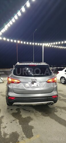 Hyundai Santa Fe-5