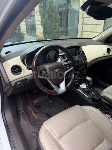 Chevrolet Cruze-6
