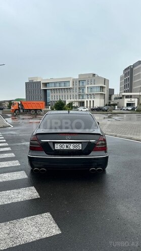 Mercedes E 280-7