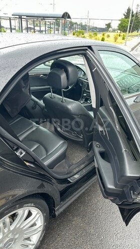 Mercedes E 280-13