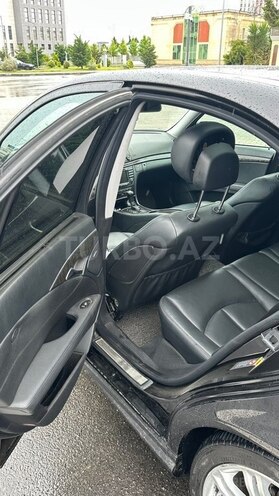 Mercedes E 280-12