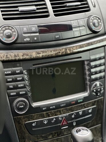 Mercedes E 280-15