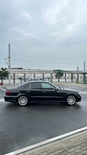 Mercedes E 280-6