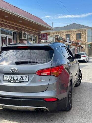Hyundai Santa Fe-10